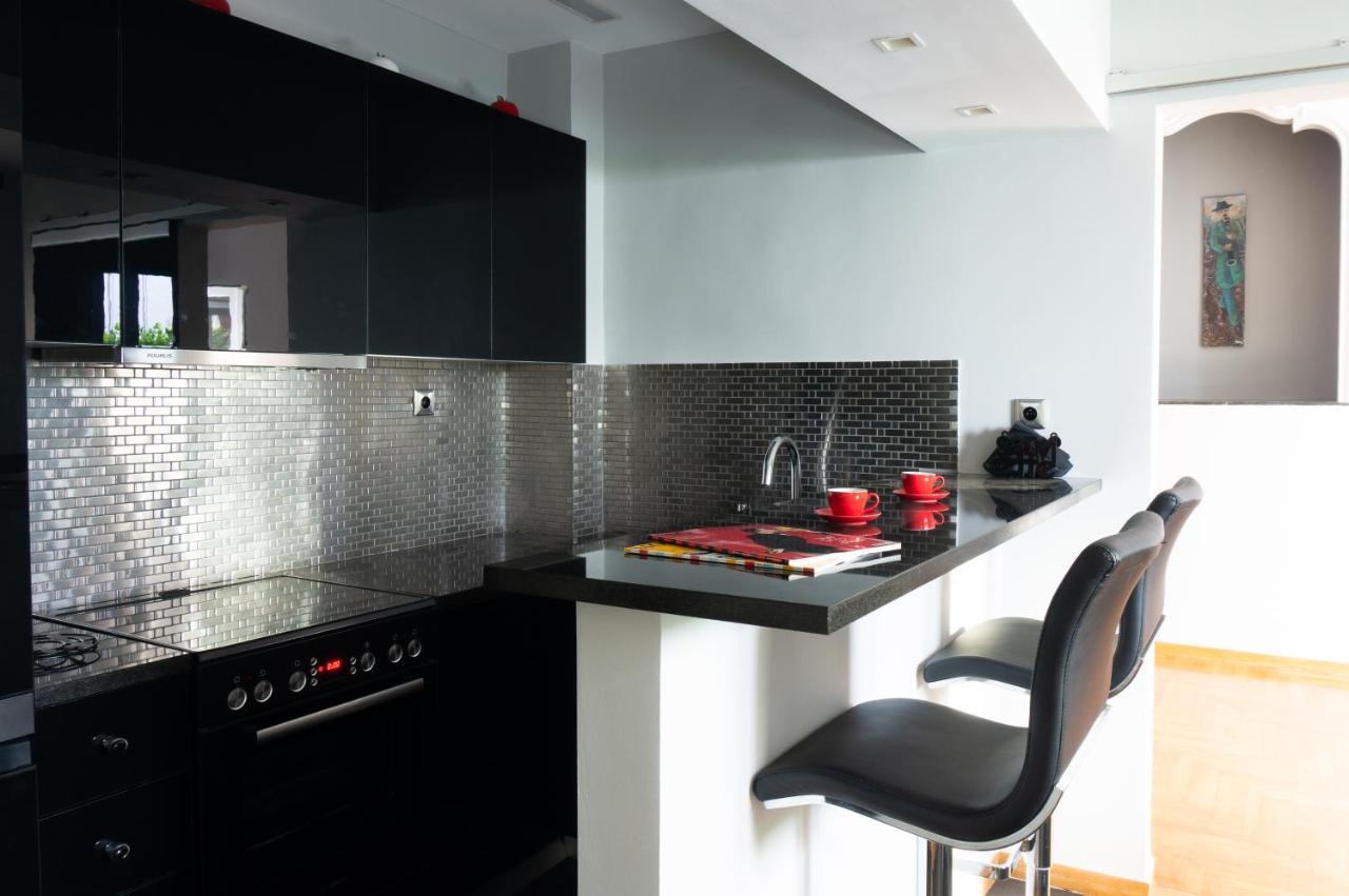 The Burton Luxury 1Br In Plaka, Athens Apartment Luaran gambar